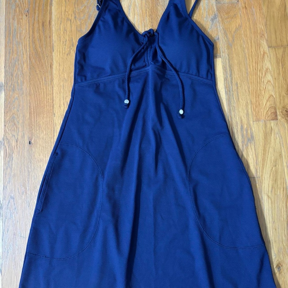 Tommy Bahama Deep Blue Textured Top